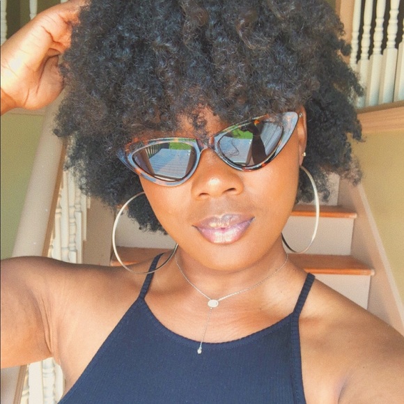 Accessories - Sunglasses